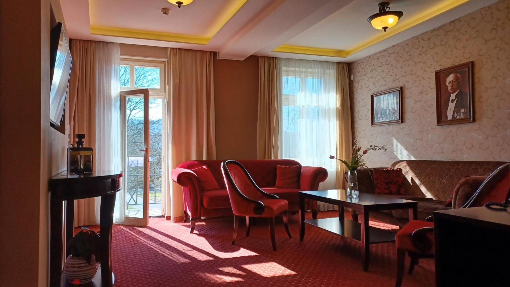 Hotel Dvorana Karlovy Vary Eksteriør bilde