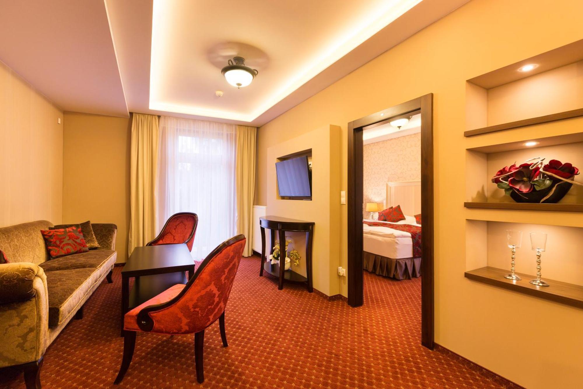 Hotel Dvorana Karlovy Vary Eksteriør bilde