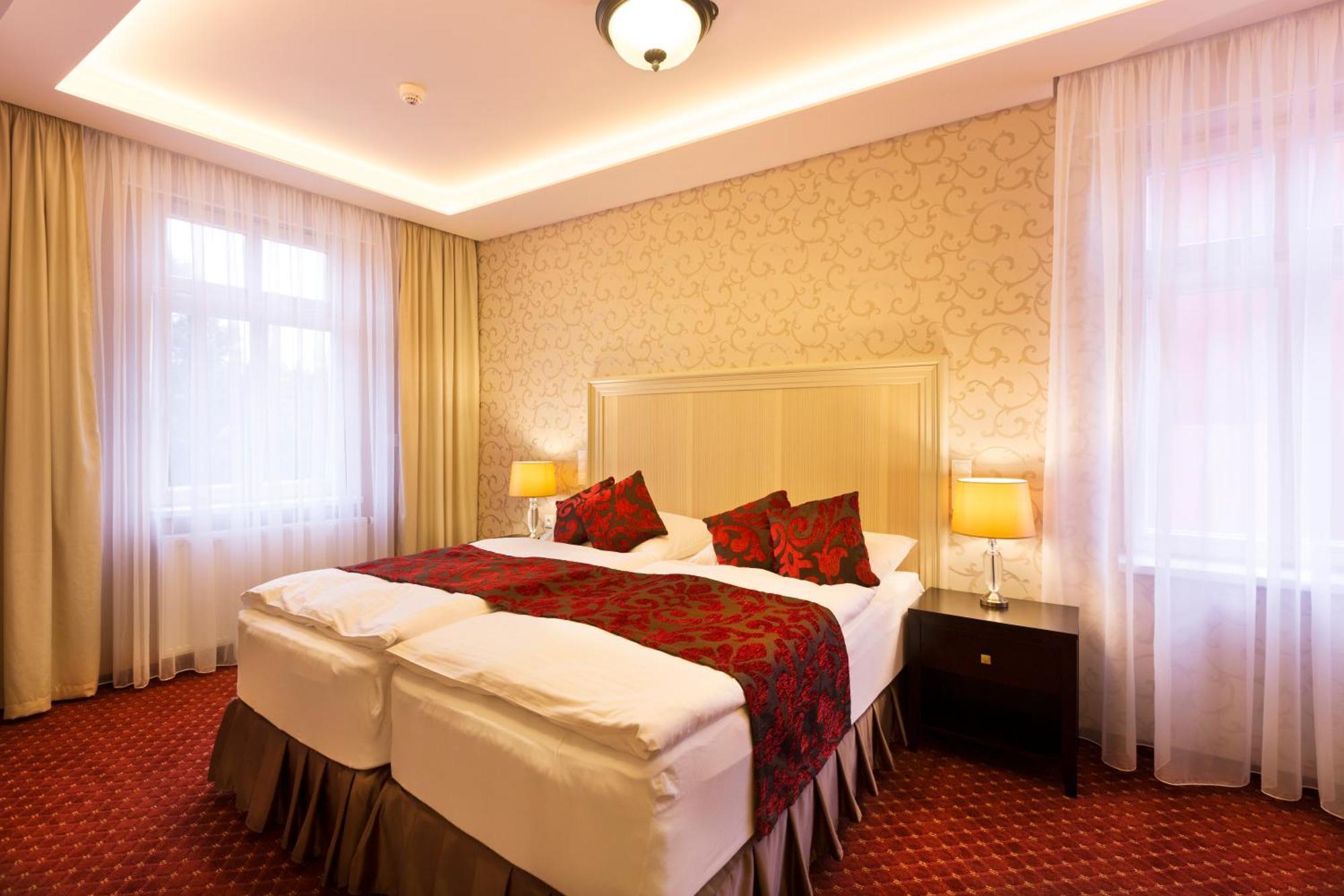 Hotel Dvorana Karlovy Vary Eksteriør bilde